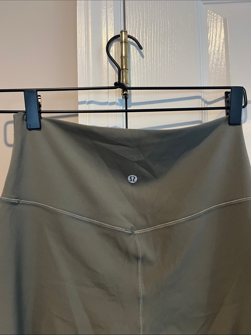 lululemon women’s crop leggings color sage